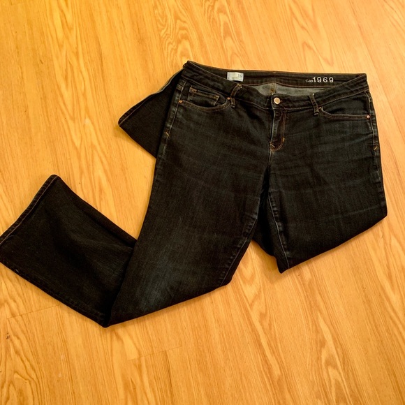 GAP “Sexy Boot” Cut Jeans in Great Condition - Picture 1 of 4